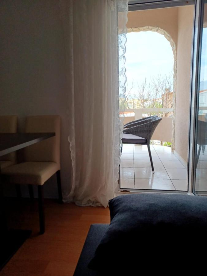 Doana Apartments วีร์ ภายนอก รูปภาพ